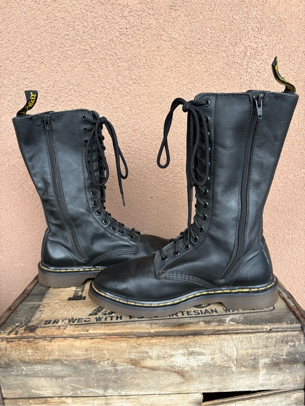 Dr.Martens Vonda 1914 Embroidered Rose Combat Boot - Picture 9 of 12
